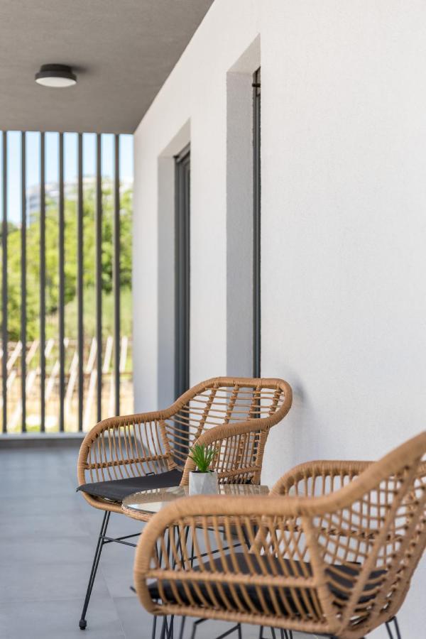 Elysian Zen Luxury Apartment - Two Bedroom Apartment With Terrace And Sea View Спліт Екстер'єр фото
